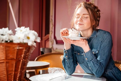 Düsseldorf: Sweet Treats Guided Walking Tour of Old Town