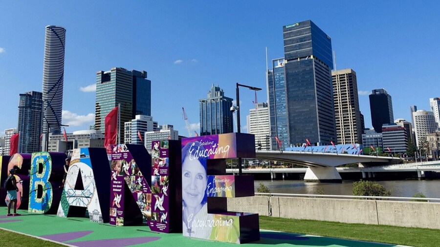 Lone Pine and Brisbane City Highlights