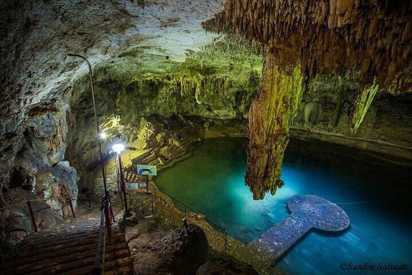 Tour to Explore Valladolid from Merida