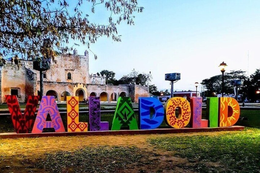 Tour to Explore Valladolid from Merida