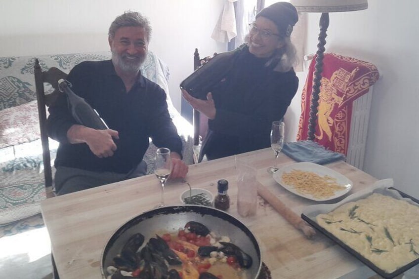 Market tour and cooking class with a venecian sailor