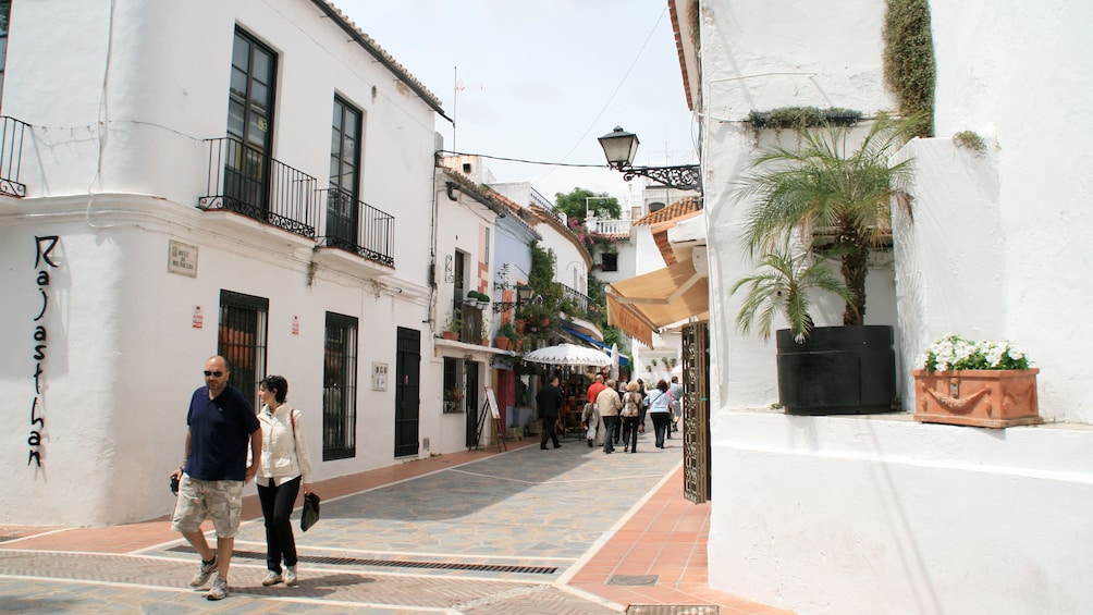 Street view on the Marbella & Banus Tour from Malaga
