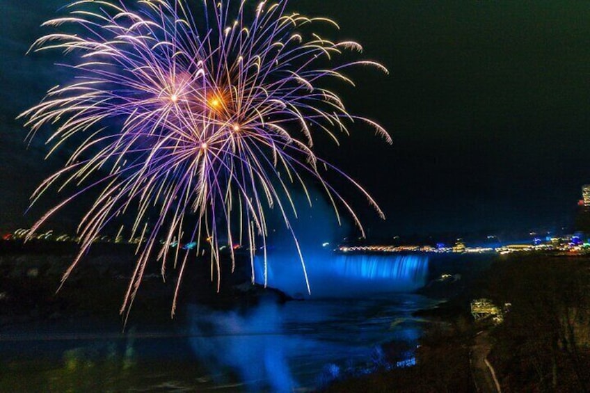 Toronto to Niagara Falls Evening Tour with optional attractions