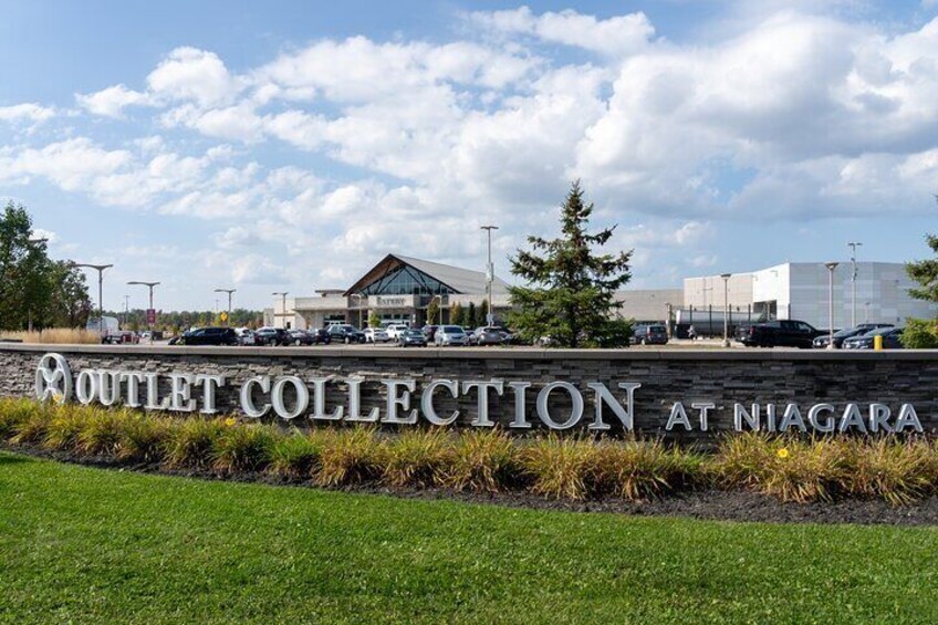 Private Shopping Tour from Niagara Falls to Outlet at Niagara