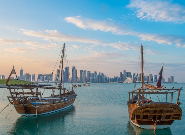 Doha: Dhow Cruise with Corniche Walk