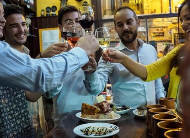 Zaragoza: Evening Tapas Walking Tour in the Old Town