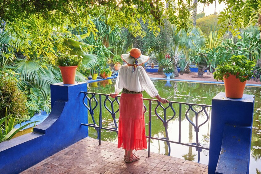 Marrakech: Majorelle Garden and Hidden Souks Shopping Tour