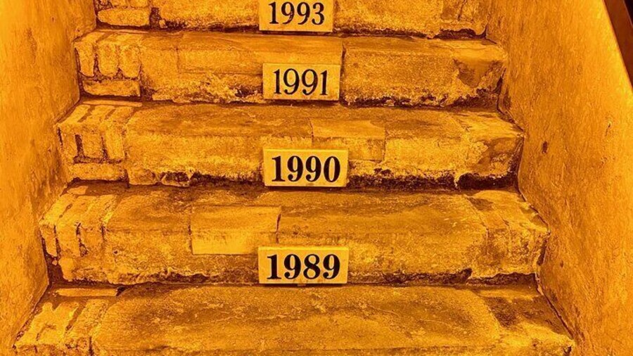 DeLuxe Champagne Veuve Clicquot, Ruinart Day trip from Paris
