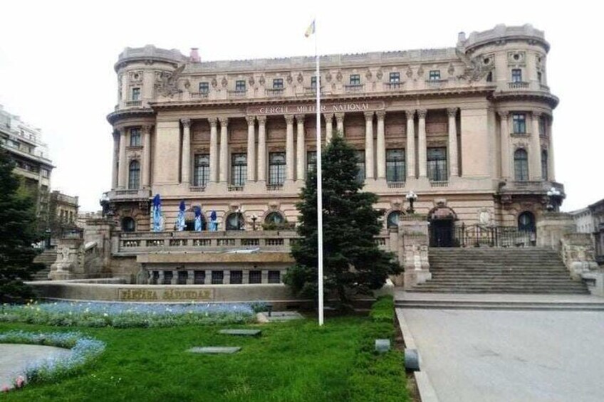 Bucharest Historical Food Tour in Old Center