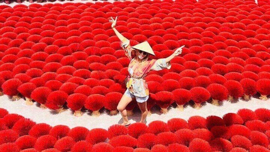 Incense Village, Hat & Lacquer Artisanal Tour Options From Hanoi