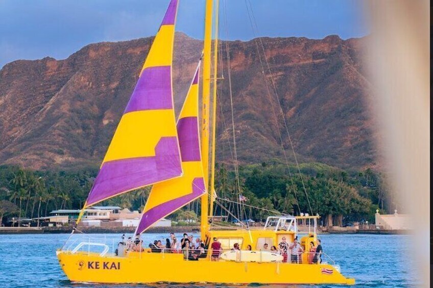 KE KAI SAILING BY DIAMOND HEAD