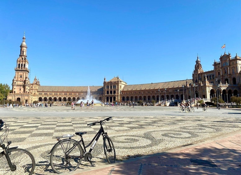 Picture 4 for Activity Seville: Relaxing Electric Bike tour with Tour Guide