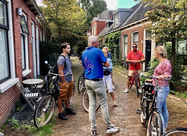Groningen: City Highlights Bike Tour