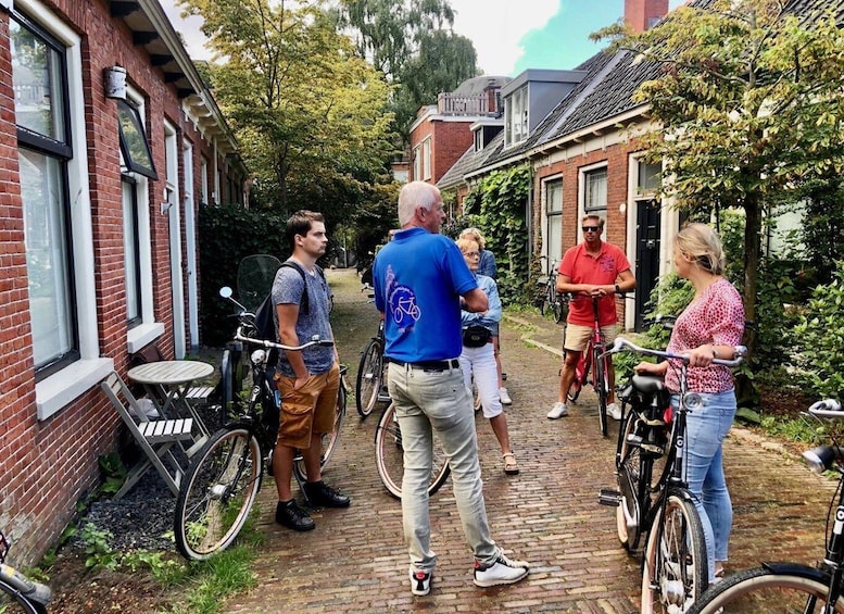 Groningen: City Highlights Bike Tour