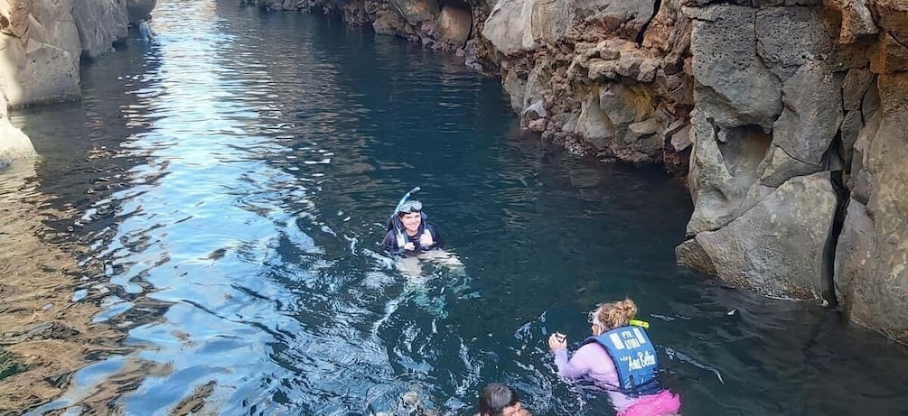 Picture 1 for Activity Half Day Bay Tour in Santa Cruz Island