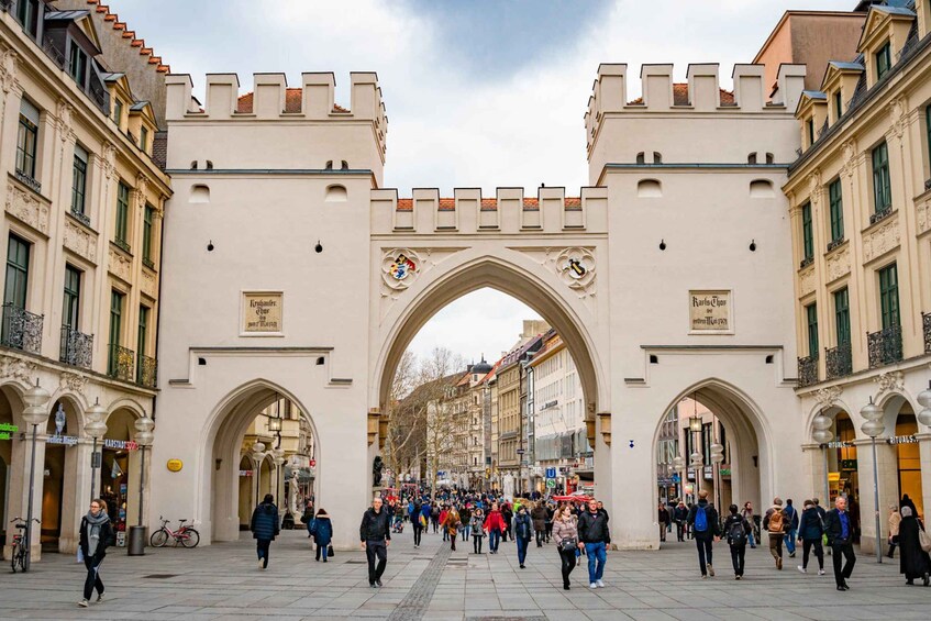 Munich: Old Town Walking Tour in Spanish