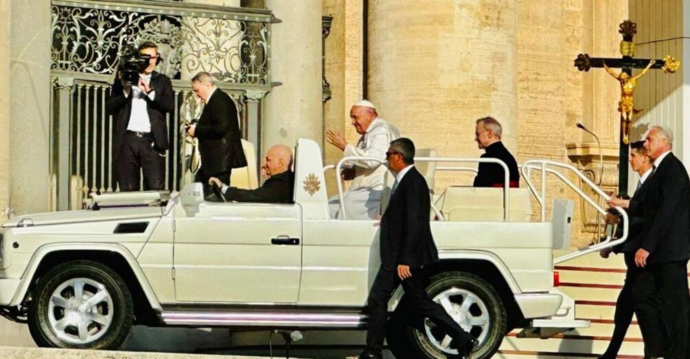 Picture 3 for Activity Papal Audience in Rome Private Tour