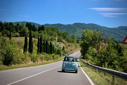 Florence to Chianti Hills - Fiat E-Car Adventure with Wine & Lunch