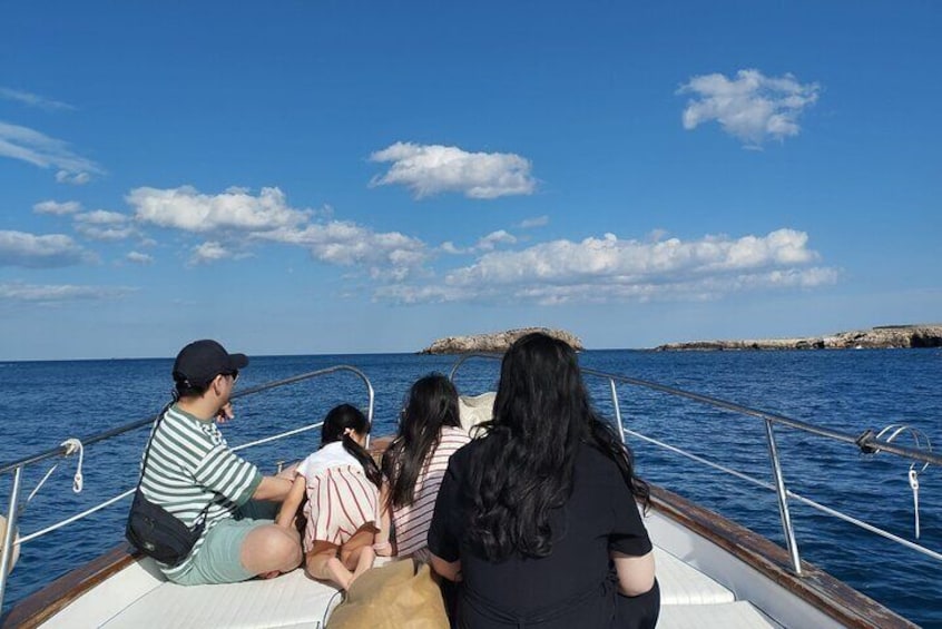 Monopoli Shared tour by Gozzo boat to the Polignano caves