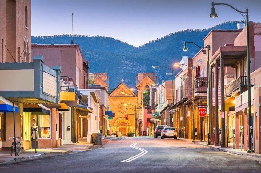 Santa Fe’s Romantic Whispers: A Love-Filled Journey