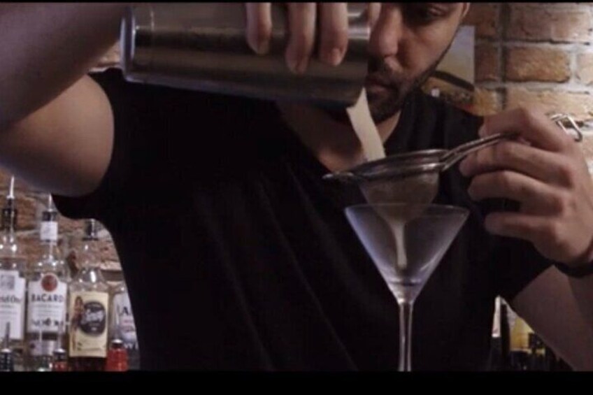 4 Hours Private Beginners Cocktails Class Course in Manchester