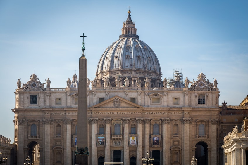 Skip-the-Line: Vatican Museums & Sistine Chapel Tickets with Audio Guide