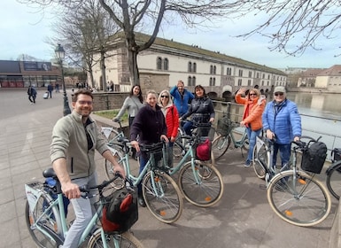 Visite guidée du centre-ville de Strasbourg à vélo avec un habitant