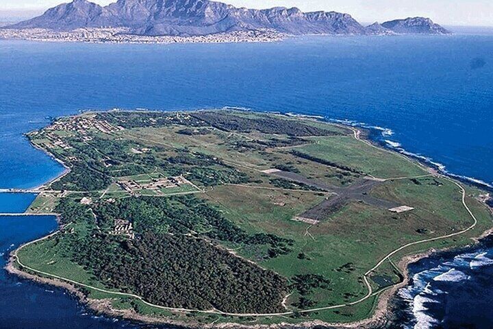 Robben Island Guided History Sightseeing Day Tour from Cape Town