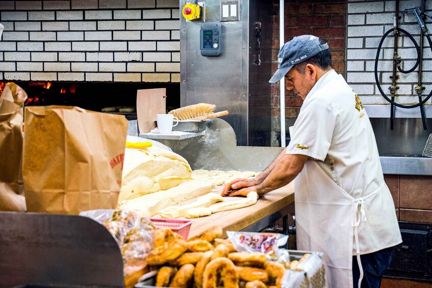 Picture 2 for Activity Montreal: Historical Food Tour with 6 Tastings