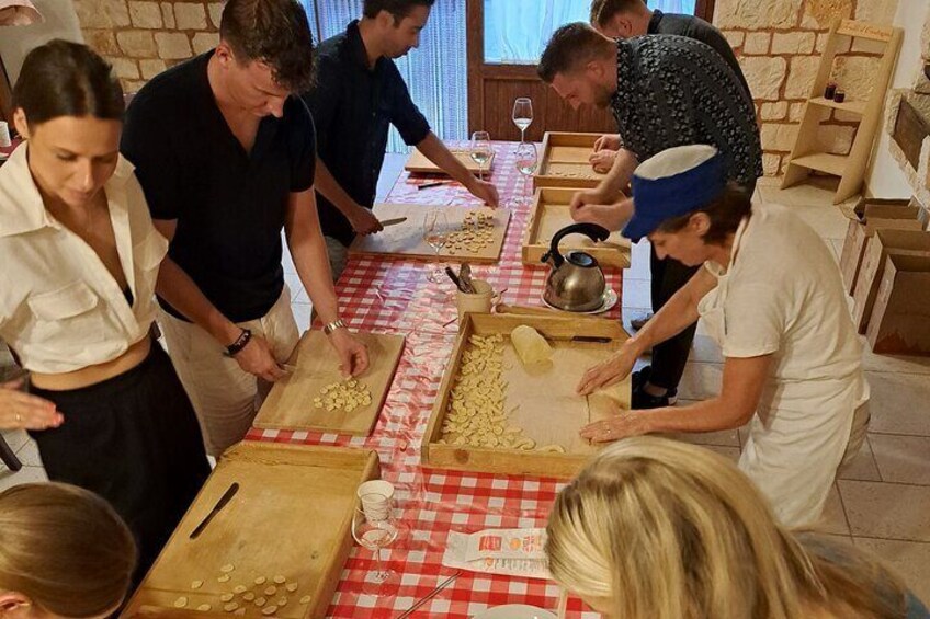 Apulian cooking class and typical dinner