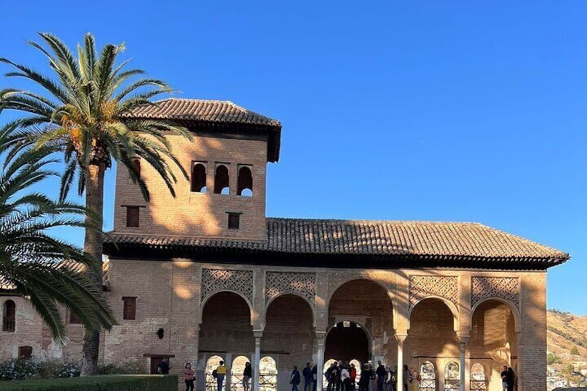 Private Tour to The Alhambra and Generalife from Motril port