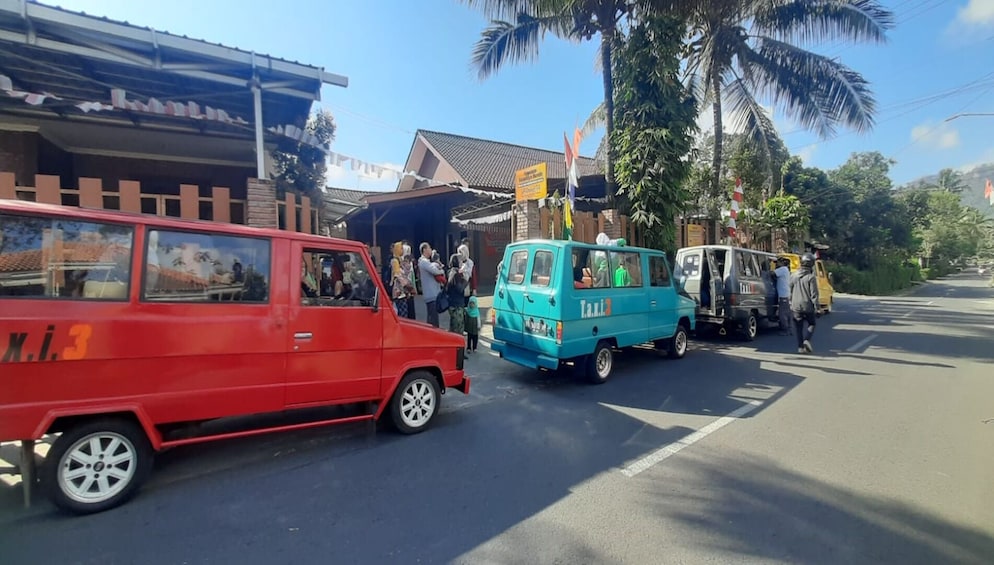 Spirit of Merbabu Village Tour use Toyota Kijang 80s