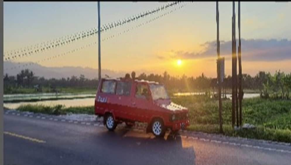 Spirit of Merbabu Village Tour use Toyota Kijang 80s