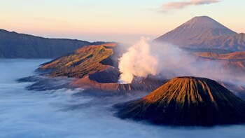 Private Early-Morning Tour to Mount Bromo via Jeep