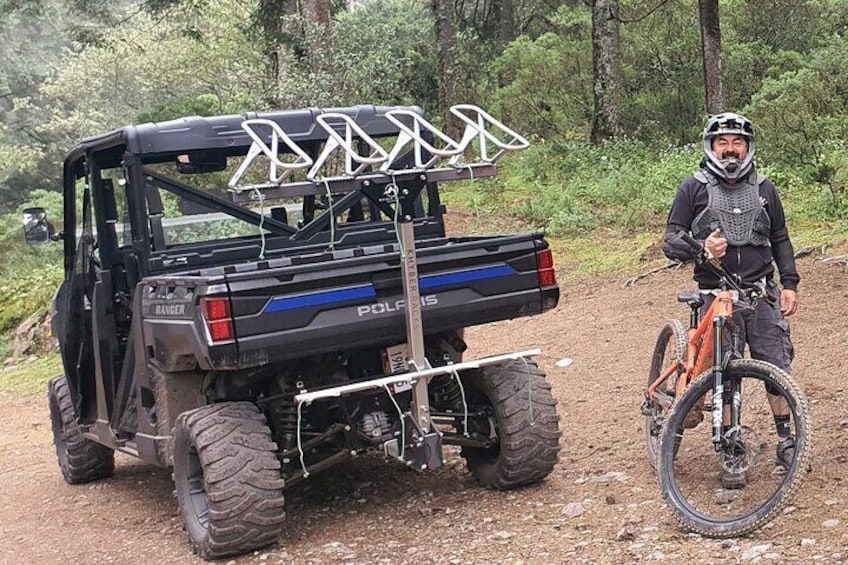 Private Tour of Huasca de Ocampo in Razer Ranger