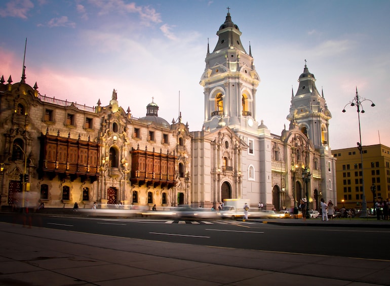 4-Day Irresistible Lima Tour with Private Airport Transfers
