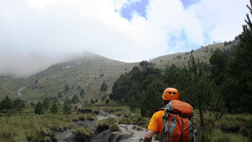 Picture 1 for Activity From Mexico City: Full-Day La Malinche Summit Experience