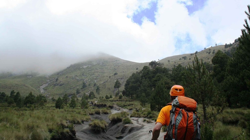 Picture 1 for Activity From Mexico City: Full-Day La Malinche Summit Experience