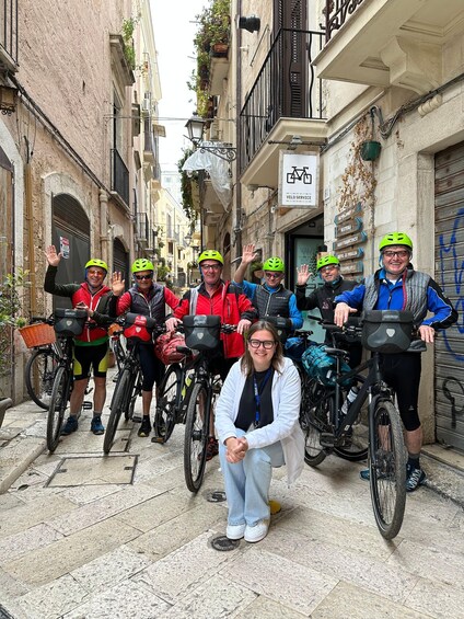 Bari: Trekking Bike Rental