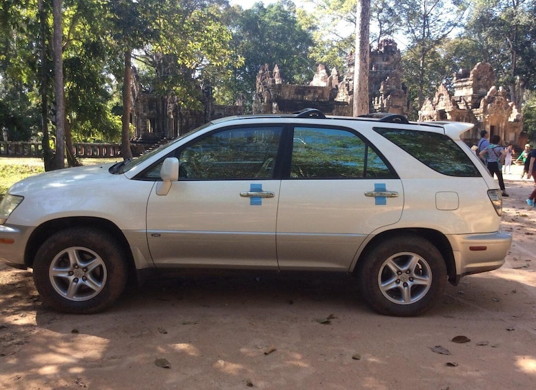 Picture 1 for Activity Phnom Penh: Private Taxi Transfer to Siem Reap