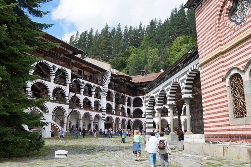 Rila Monastery: Monastery & Museums Self-Guided Audio Tour 7 lang
