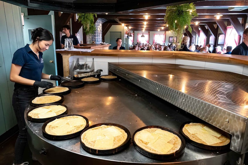 Picture 9 for Activity Amsterdam: Explore Zaanse Schans: Half-Day Luxury Coach Trip