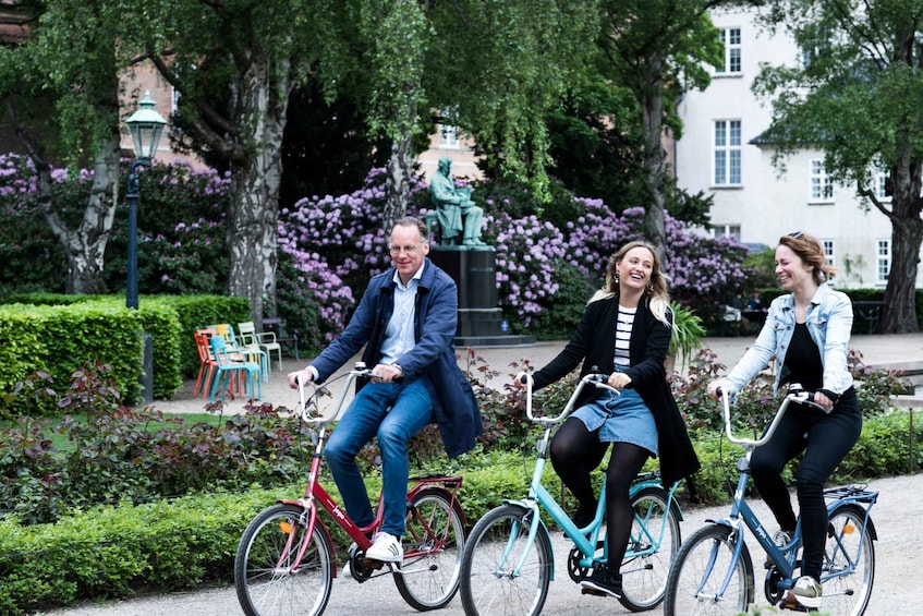 Picture 3 for Activity Copenhagen: Guided City Bike Tour