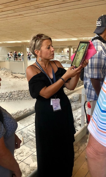 Picture 14 for Activity Santorini: Akrotiri Private Guided Tour with Hotel Pick-Up