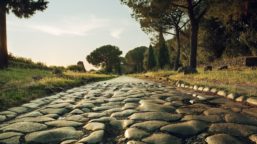 Catacombs guided tour and Capuchin Crypt with Transfer