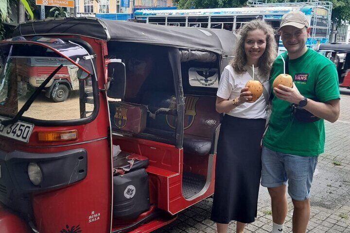 Colombo private city tour by tuk tuk morning and evening 
