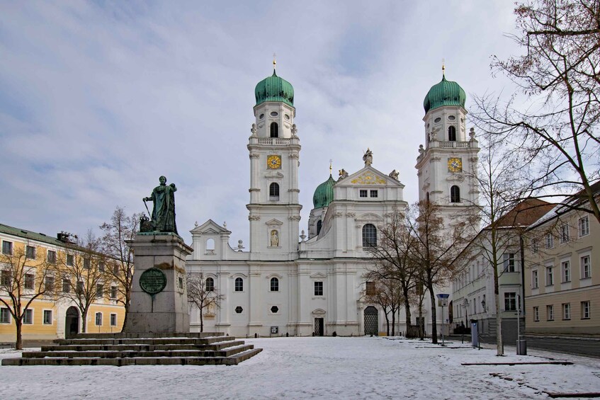 Picture 2 for Activity Passau: 1-Hour Guided City Walking Tour