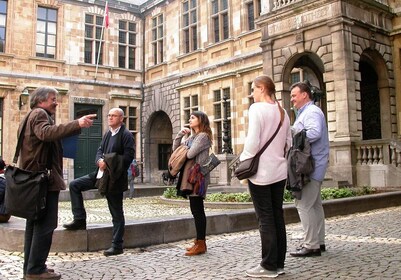 Antwerp: City Highlights Walking Tour