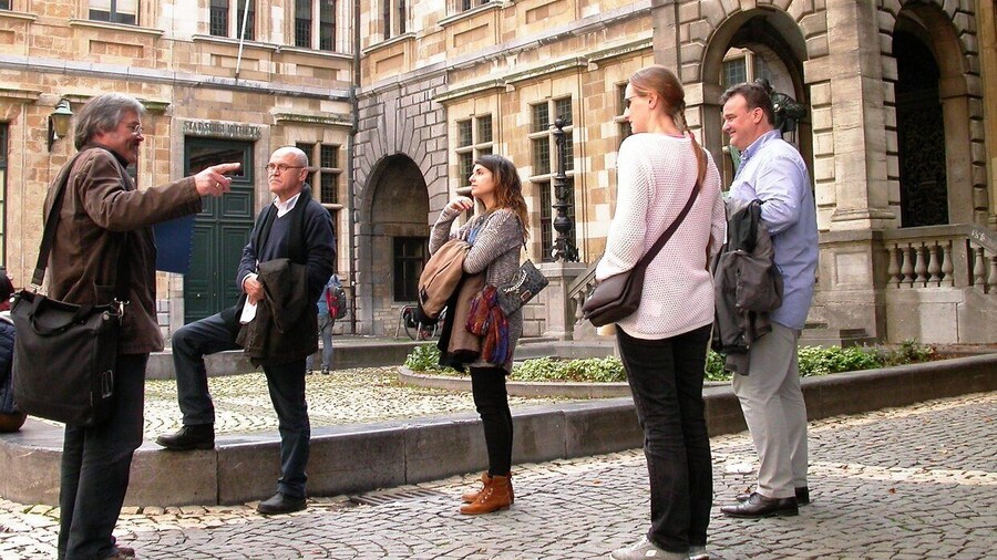 Antwerp: City Highlights Walking Tour