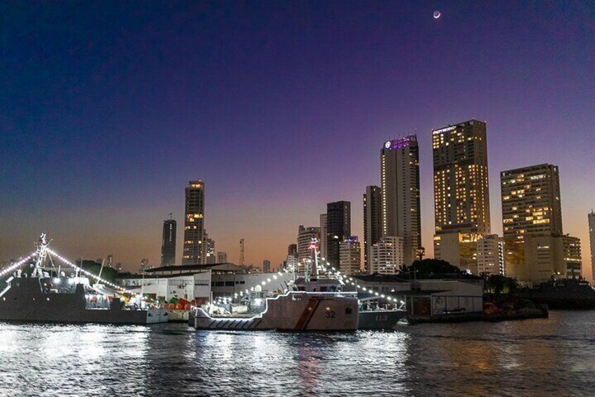 Dinner in the Bay of Cartagena on a Luxury Yacht Sibarita Master